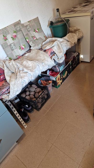 Rafturi pentru camara