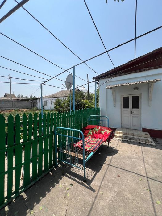 Продается дом в  центре города Сырдарья