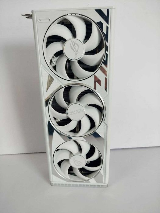 ASUS ROG Strix RTX 4080 White OC Edition