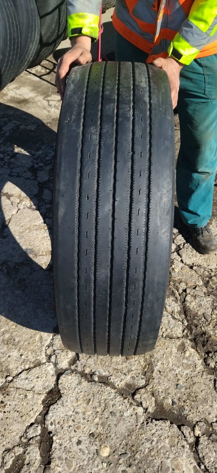 315 60 22.5 Bf Goodrich, 315 70 22.5 Hankook предни гуми