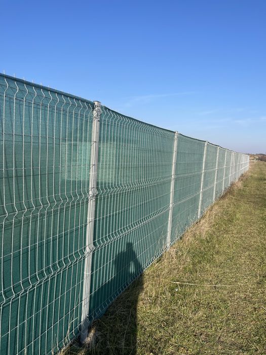 Executam garduri si porti