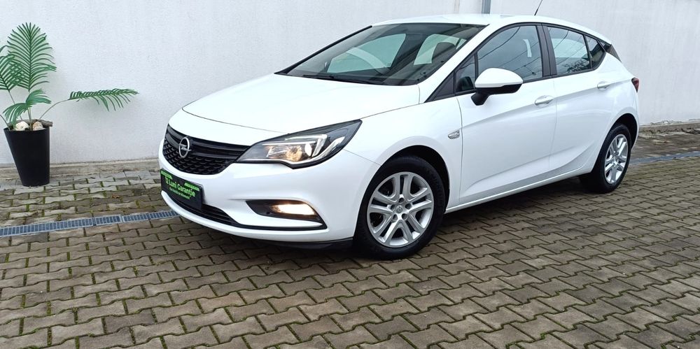 Opel Astra K an 2016 Hatchback Benzina 105 cp Import Germania