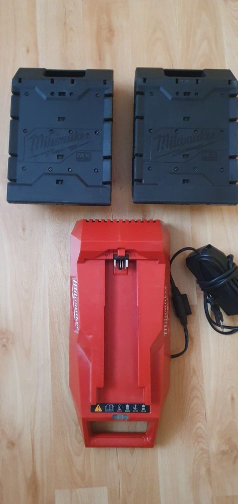 Milwaukee MX FNRG 406,încărcător și acumulatori 6Ah/72V