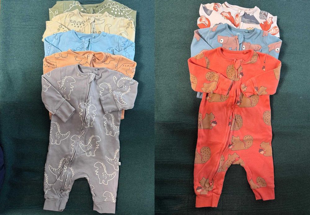 Голям лот дрешки за бебе Next, H&M, Benetton и подарък - 3-6 месеца