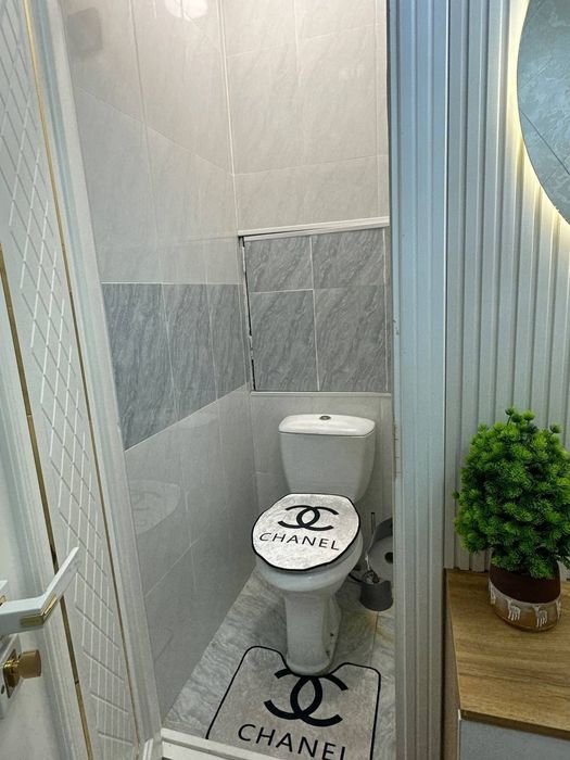 Chilonzor metro yonida