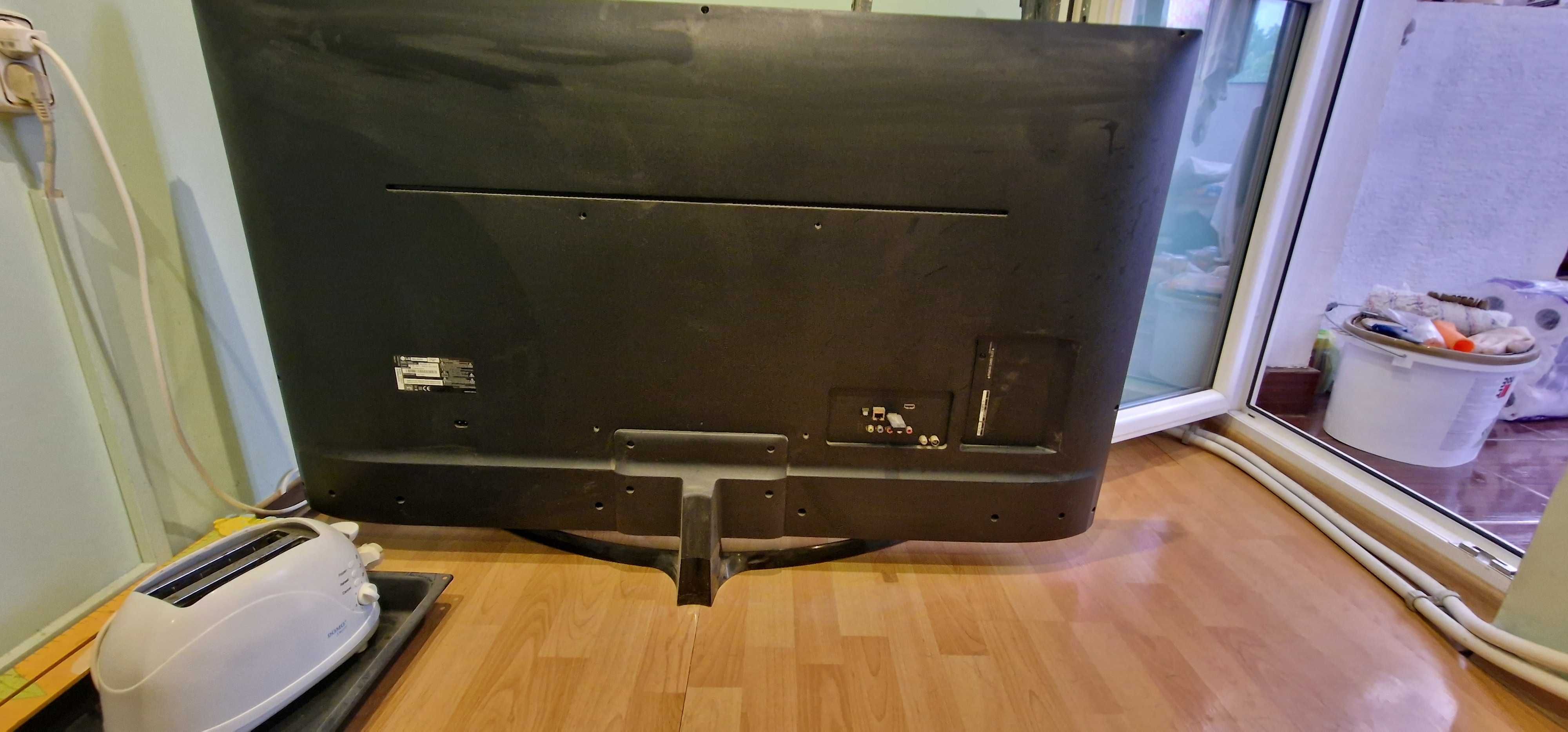 Телевизор LG 55 инча