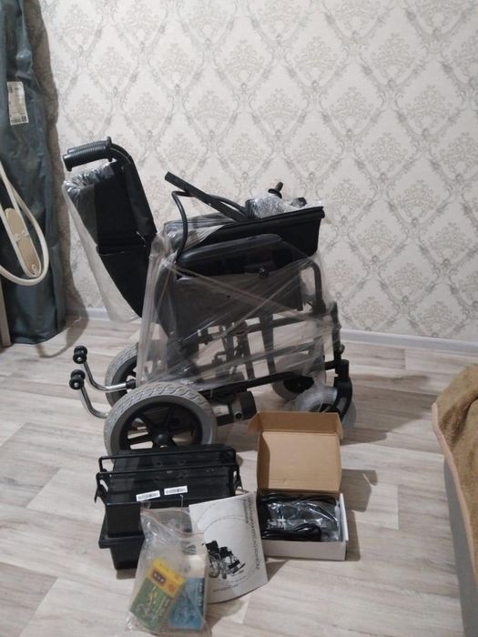 Продам инвалидную коляску