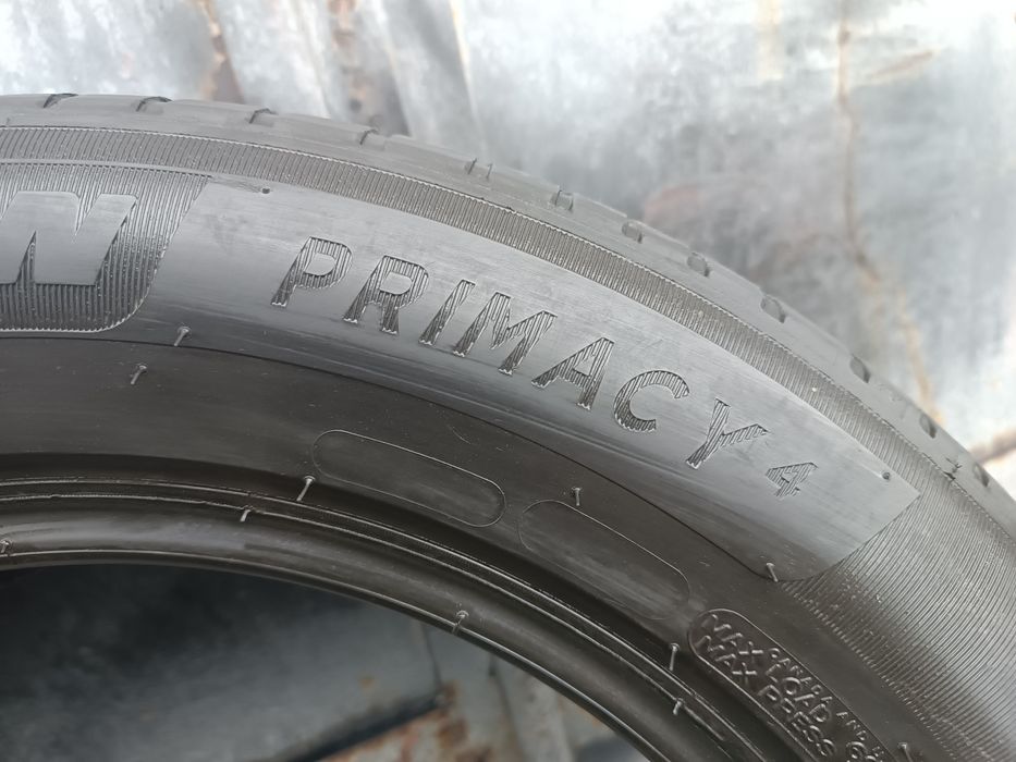 215/60/16 Michelin
