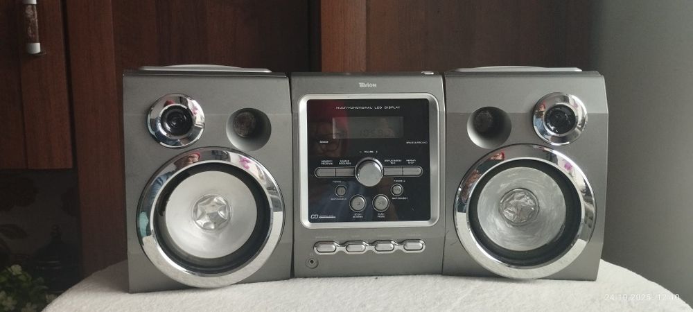 Sistem audio Tevion MCD 5000 MP-3, uzat