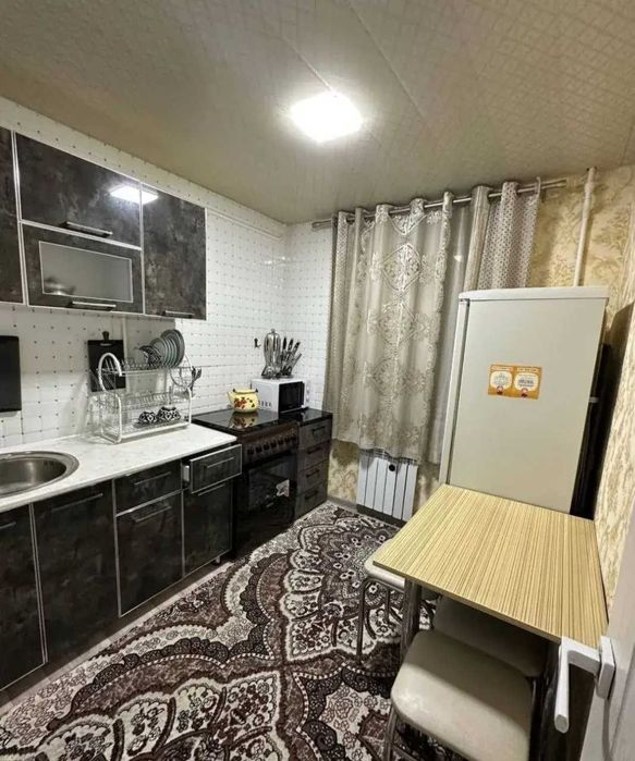 Drujba metro 3 xonalik kvartira 82kv beriladi Toshent city yonida