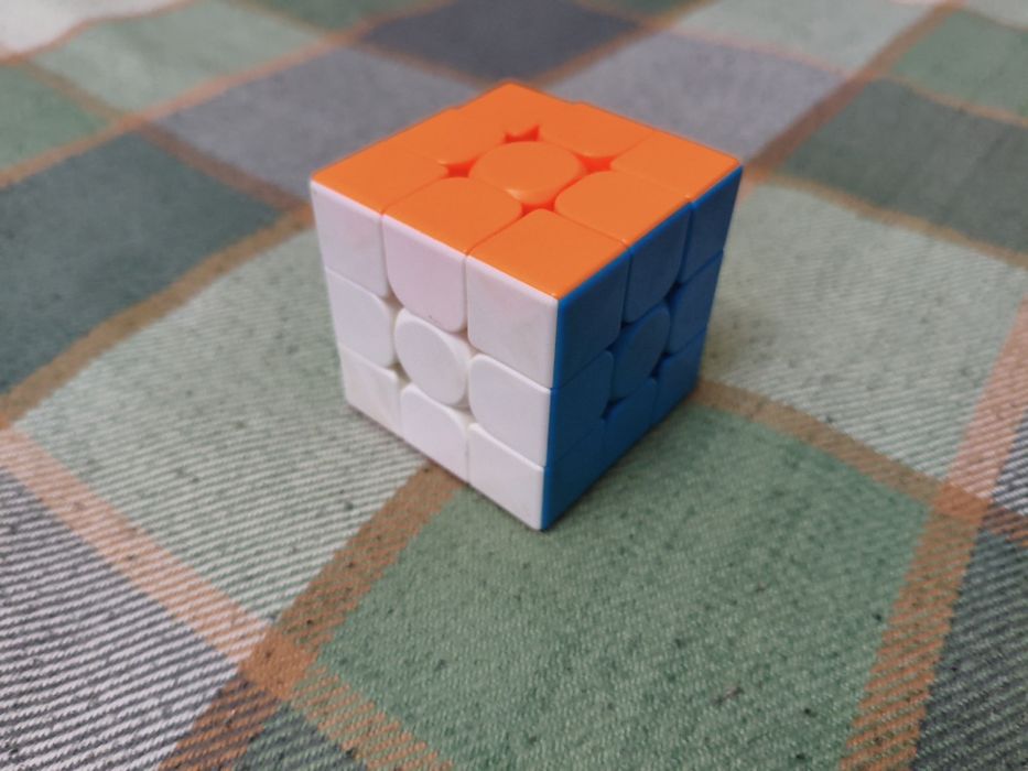 2 Кубика Рубика 3 на 3