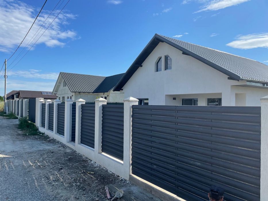 Vand casa in Com. Sendreni (cartierul nou)