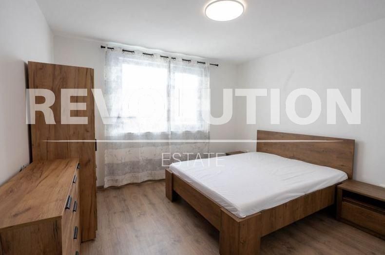 Дава се под наем Двустаен апартамент в Варна, Левски - 60 кв.м за 500 € - Снимка #3