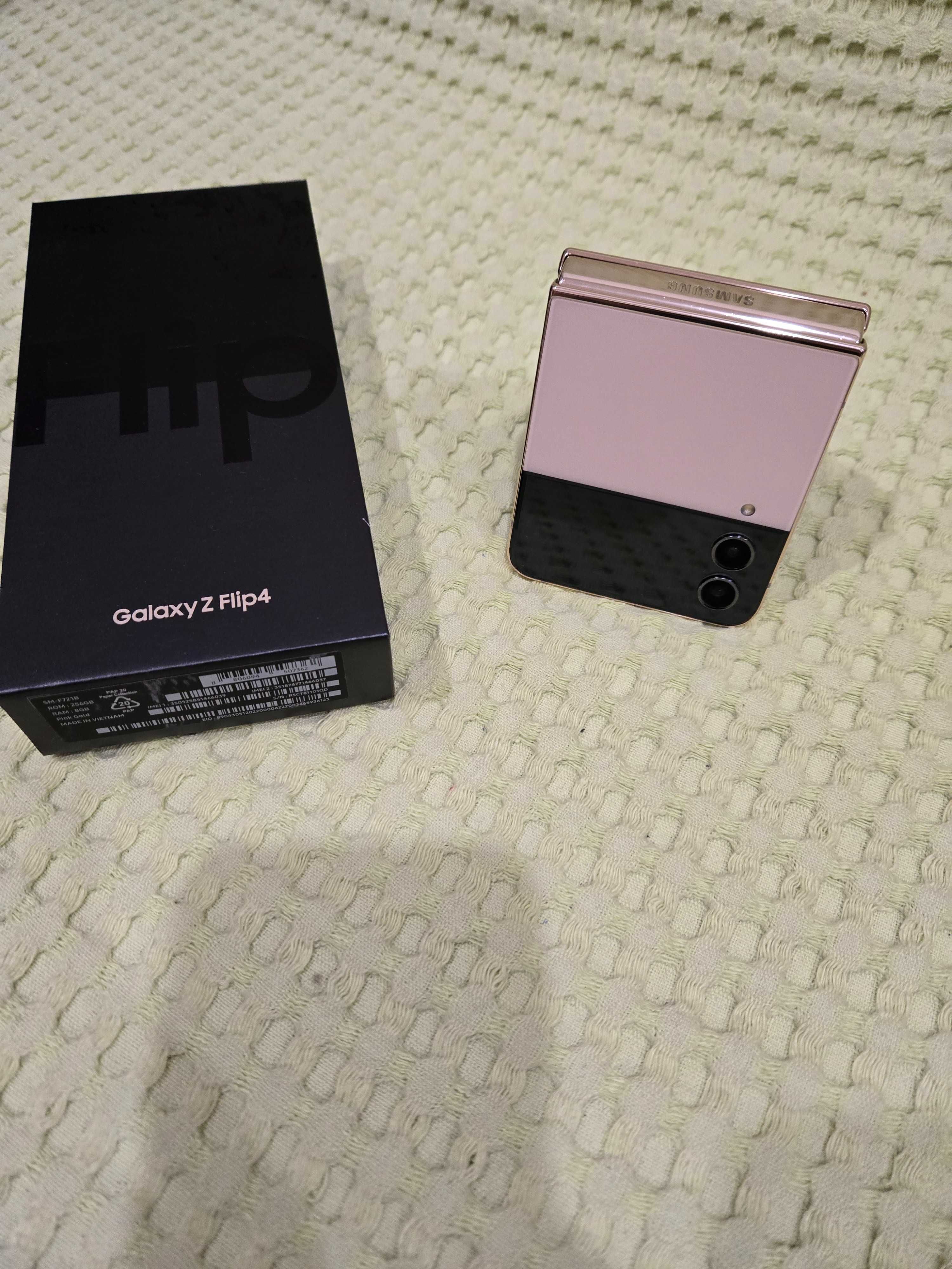 Samsung Galaxy Z Flip 4