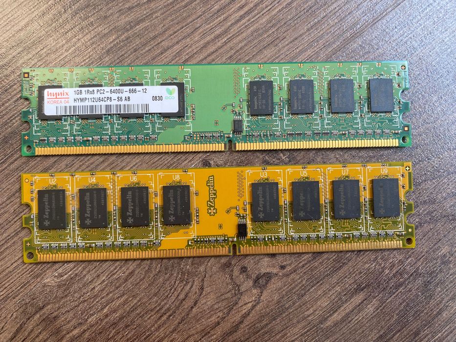 Продаю плашки ОЗУ DDR2 на 1 ГБ каждая