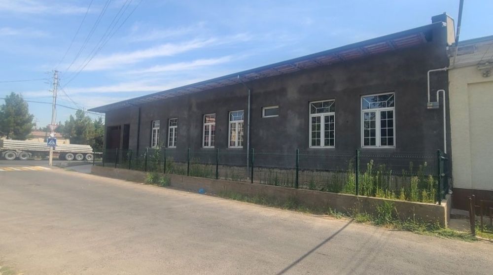 Uchastka Sotiladi 6 sotih Alp Jamol  kochasida 1 chi liniyada .