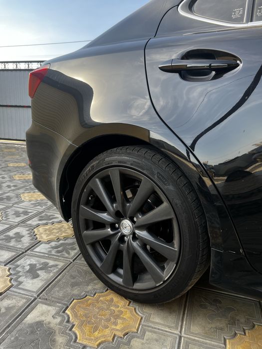 продам диски r18 на lexus is,gs с шиной