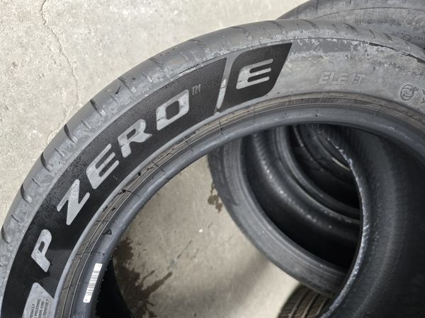 235/45/18 PIRELLI 4бр