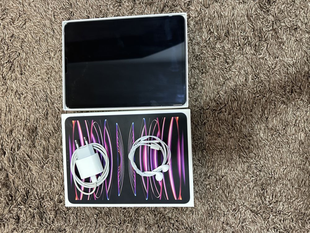 Apple iPad Pro 11" (2022) 4th Gen, 128GB, Wi-Fi, Space Grey