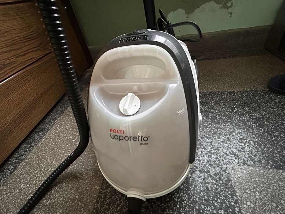 Продавам парочистачка Polti Vaporeto 120