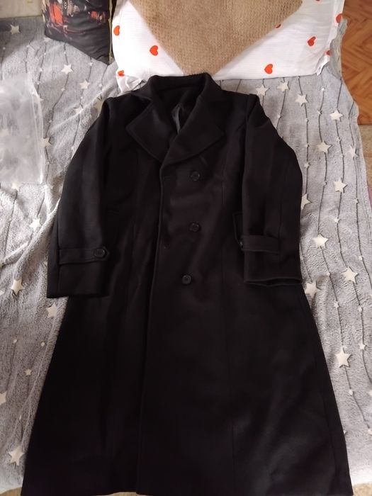 Пальто новое продам