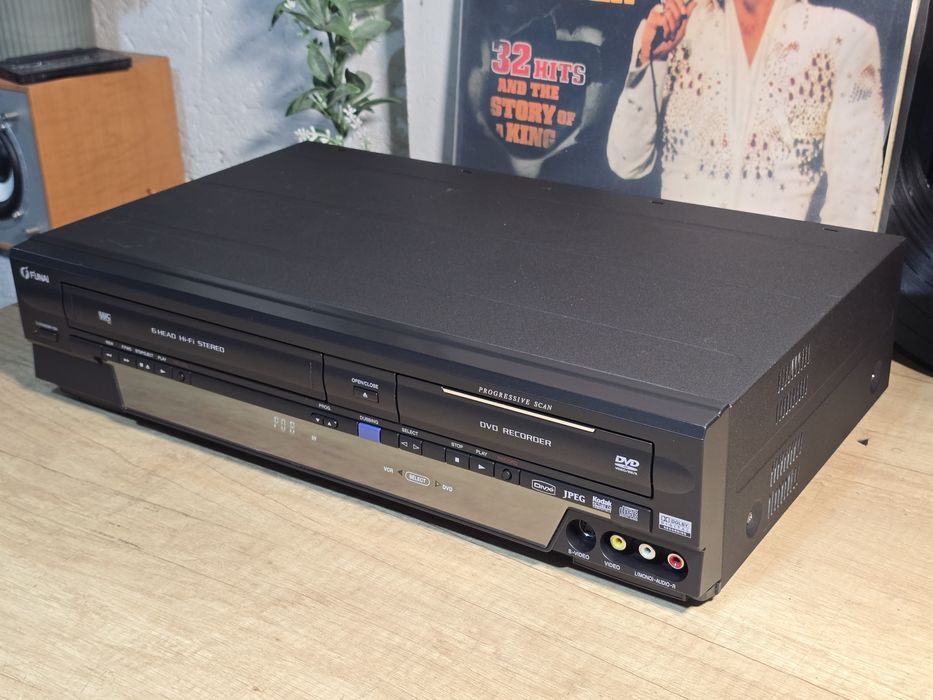 Video player combo FUNAI dvd vhs, dual recorder,  w4a-a4180db