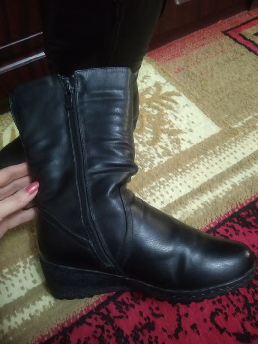 Сапоги женские на меху 39 размер