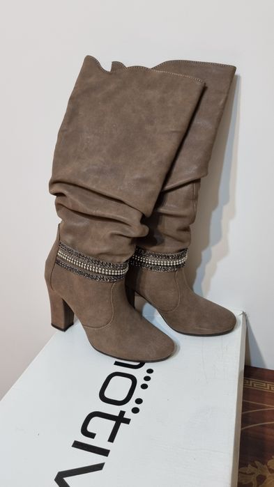 Сапоги Motivi новые 37р.