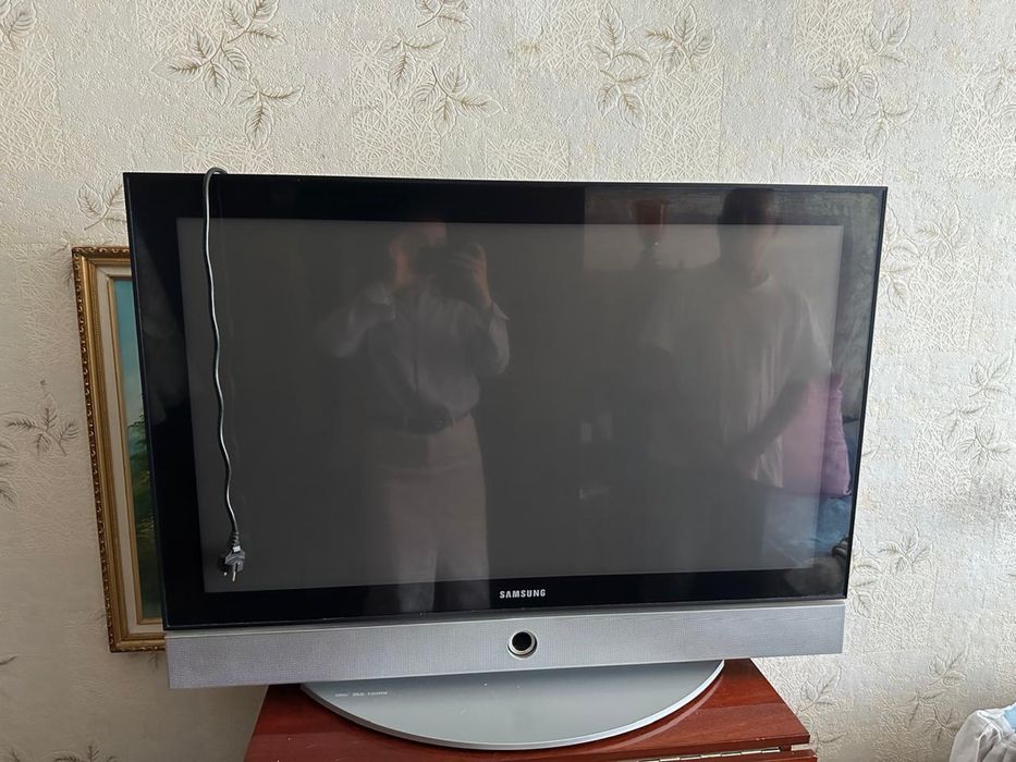 Плазменный телевизор samsung
