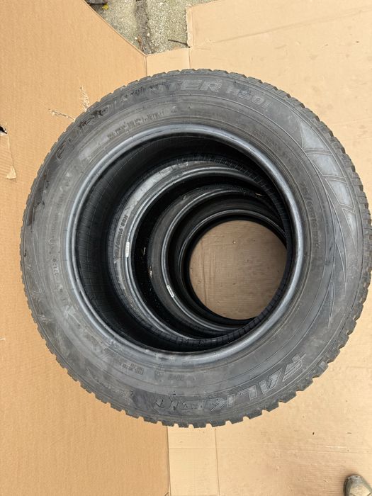 Зимни гуми Falken 215/60/16 | 8мм