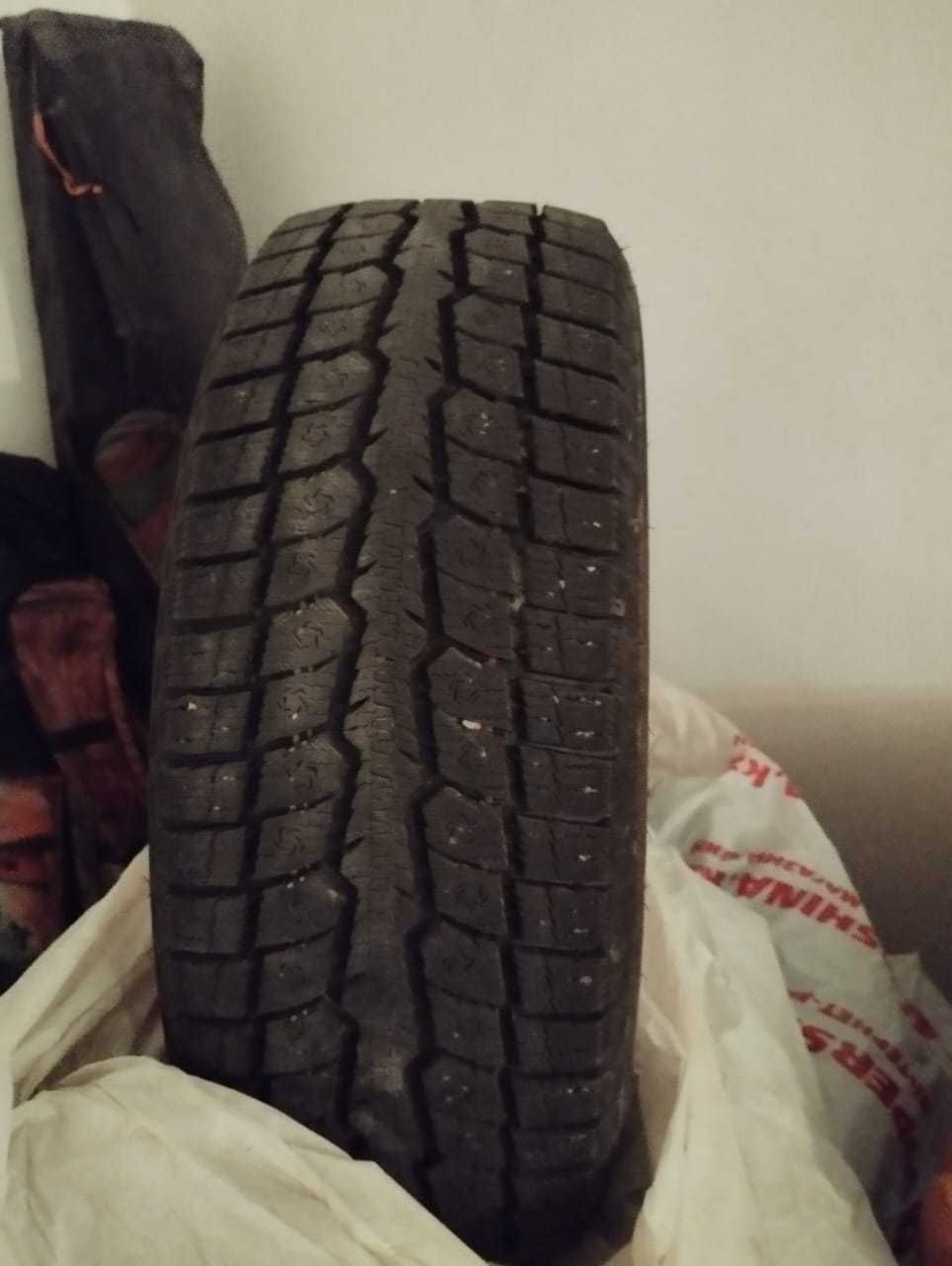 Зимние шины TOYO OBSERVE GSI6 (OBGS6) 235/60 R18 107H