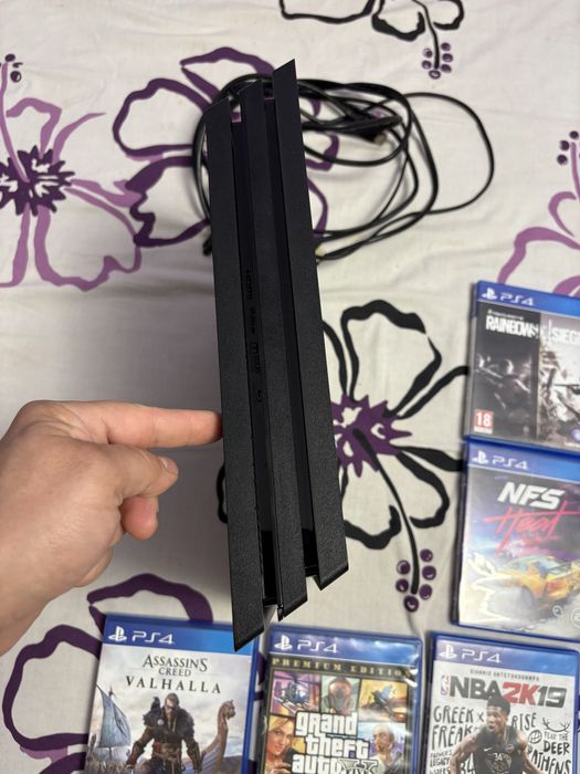 Playstation 4 pro cu jocuri