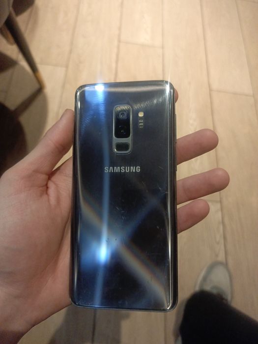 Galaxy s9+ телефон