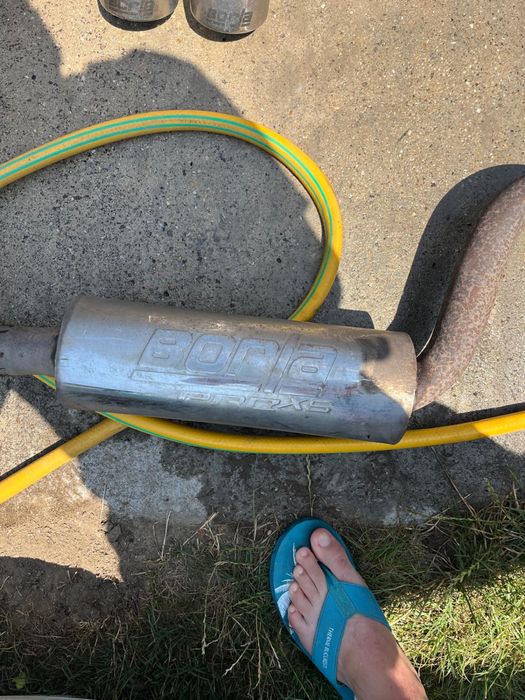 “Evacuare completă Borla în stare foarte bună”