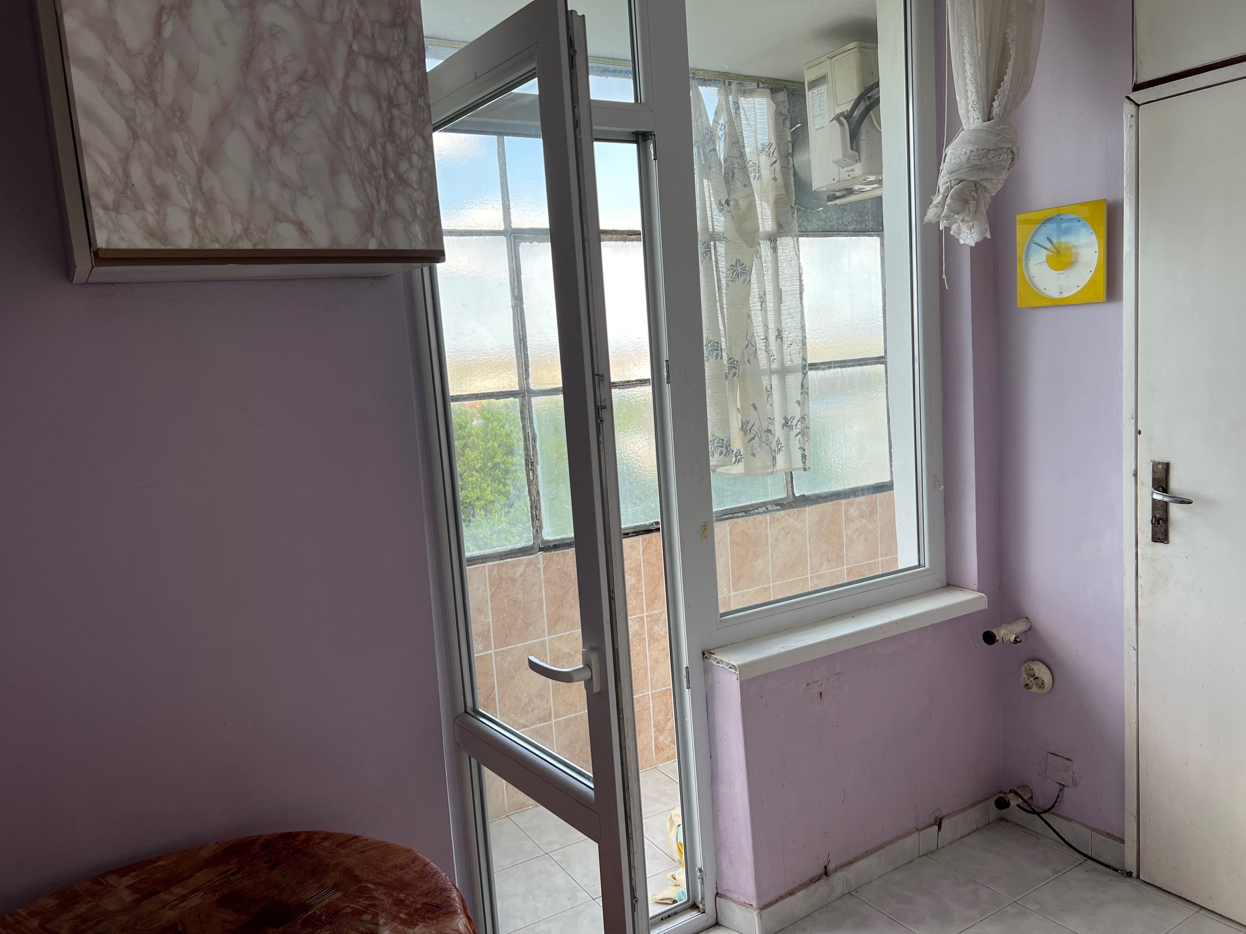 Продаваме апартамент без брокер - Шумен добруджанския 96кв. чиста площ