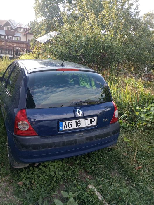Vand Renault Clio 1.2 benzina an 2002 consum redus