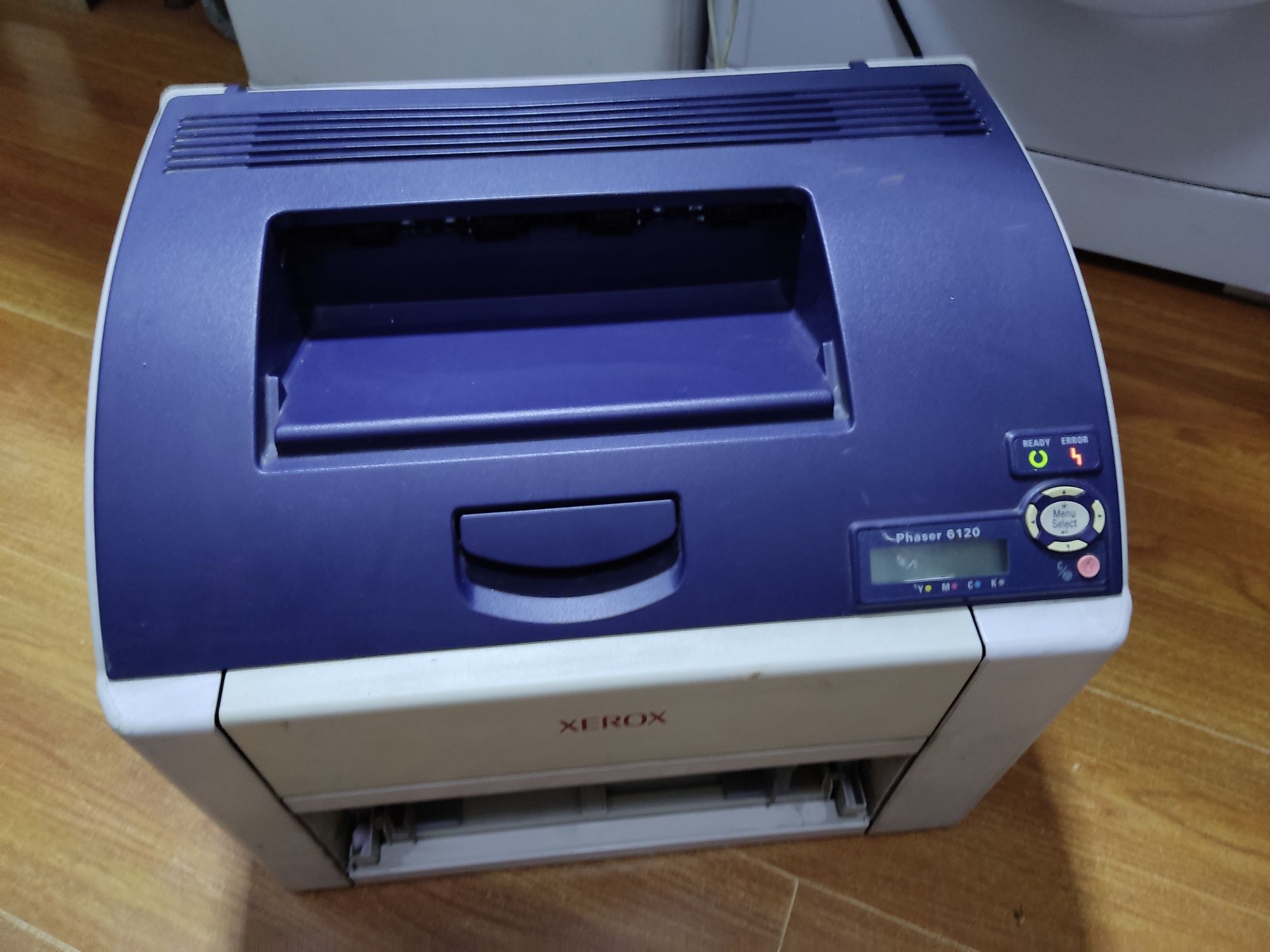 Лазерный цветной принтер xerox Phaser6120