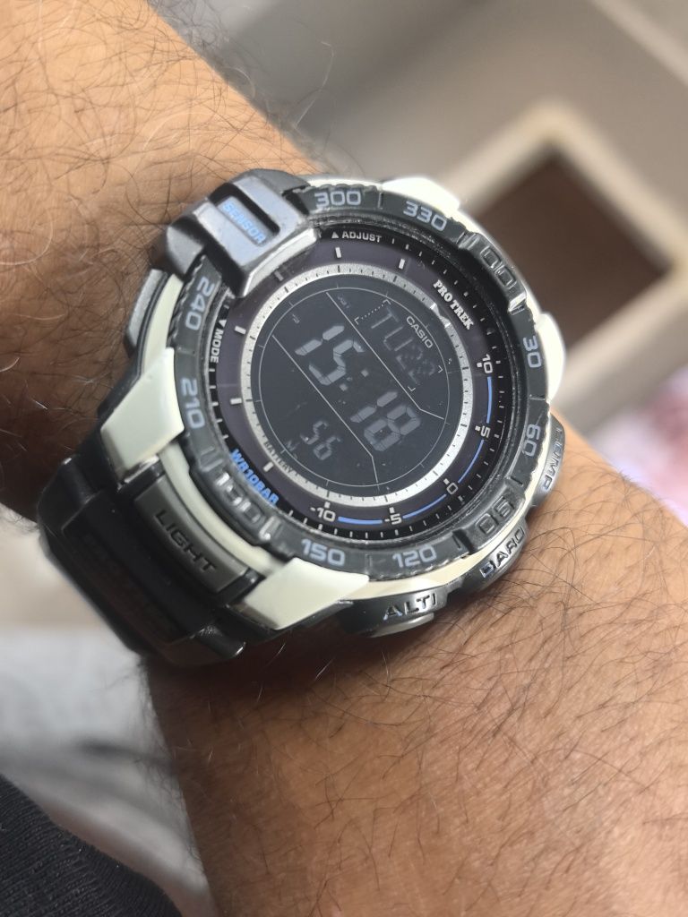 Casio pro trek prg-270