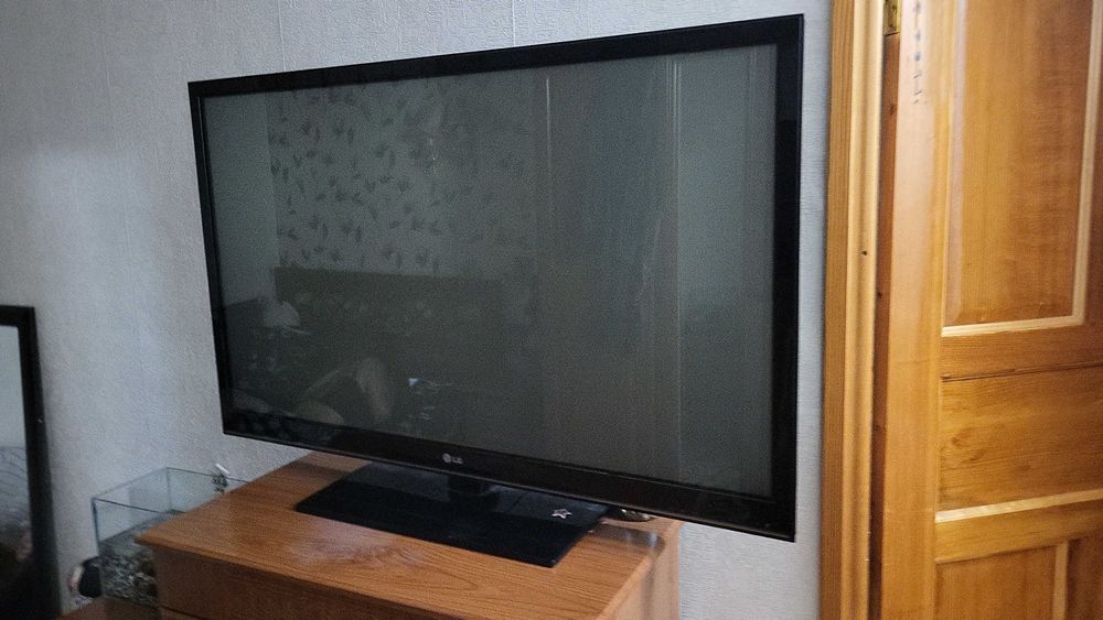 Продам телевизор