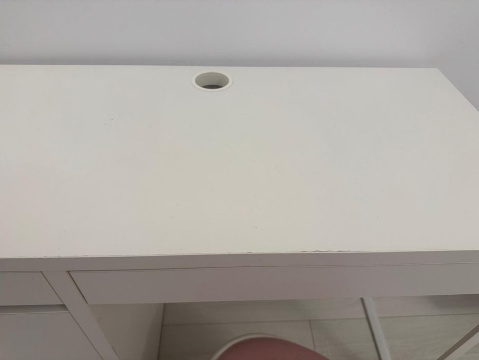 Birou copii Ikea Micke si scaun rotativ ajustabil inaltime