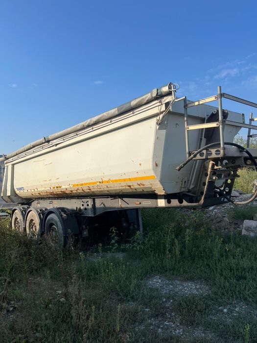 Semiremorca Basculabila Schimitz