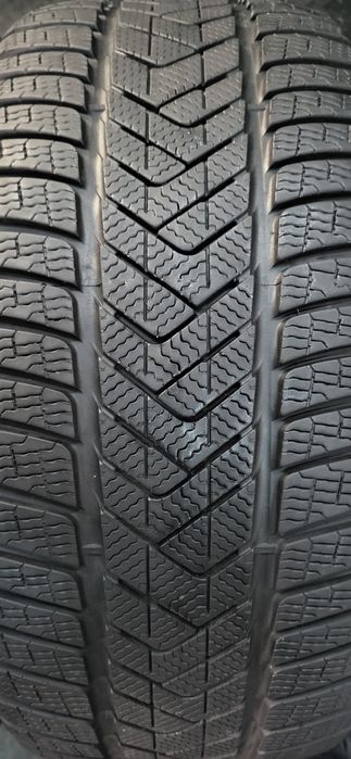 2 anvelope 275 40 18 pirelli winter sottozero 3 2023 6,8mm