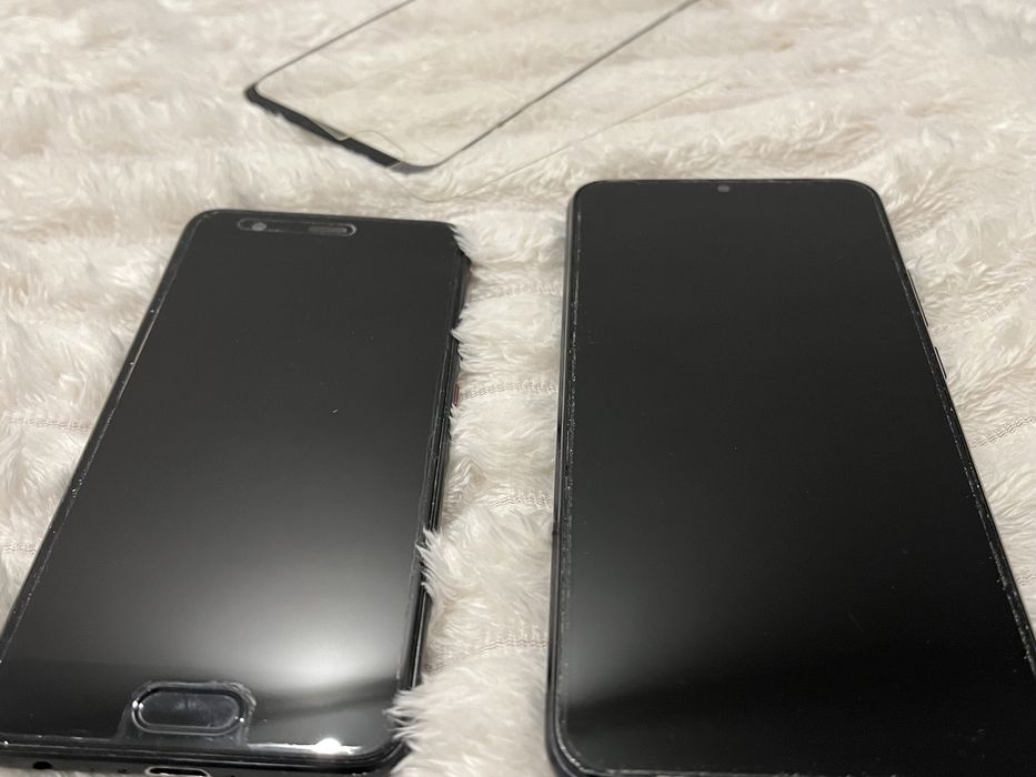 Телефони за части