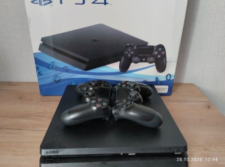 PS 4 slim новый 500гб с коробкой