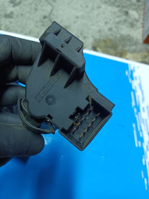 Maneta dreapta acționare ștergător Ford Mondeo mk3 2003