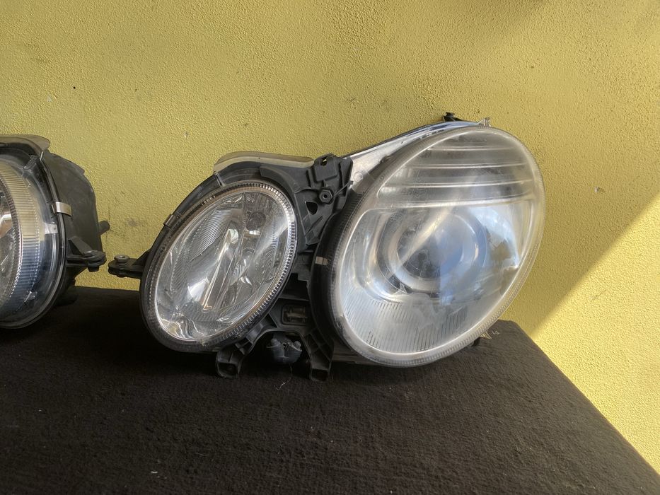 Faruri St/Dr Xenon Mercedes E W211 Facelift Pret 1000 lei bucata