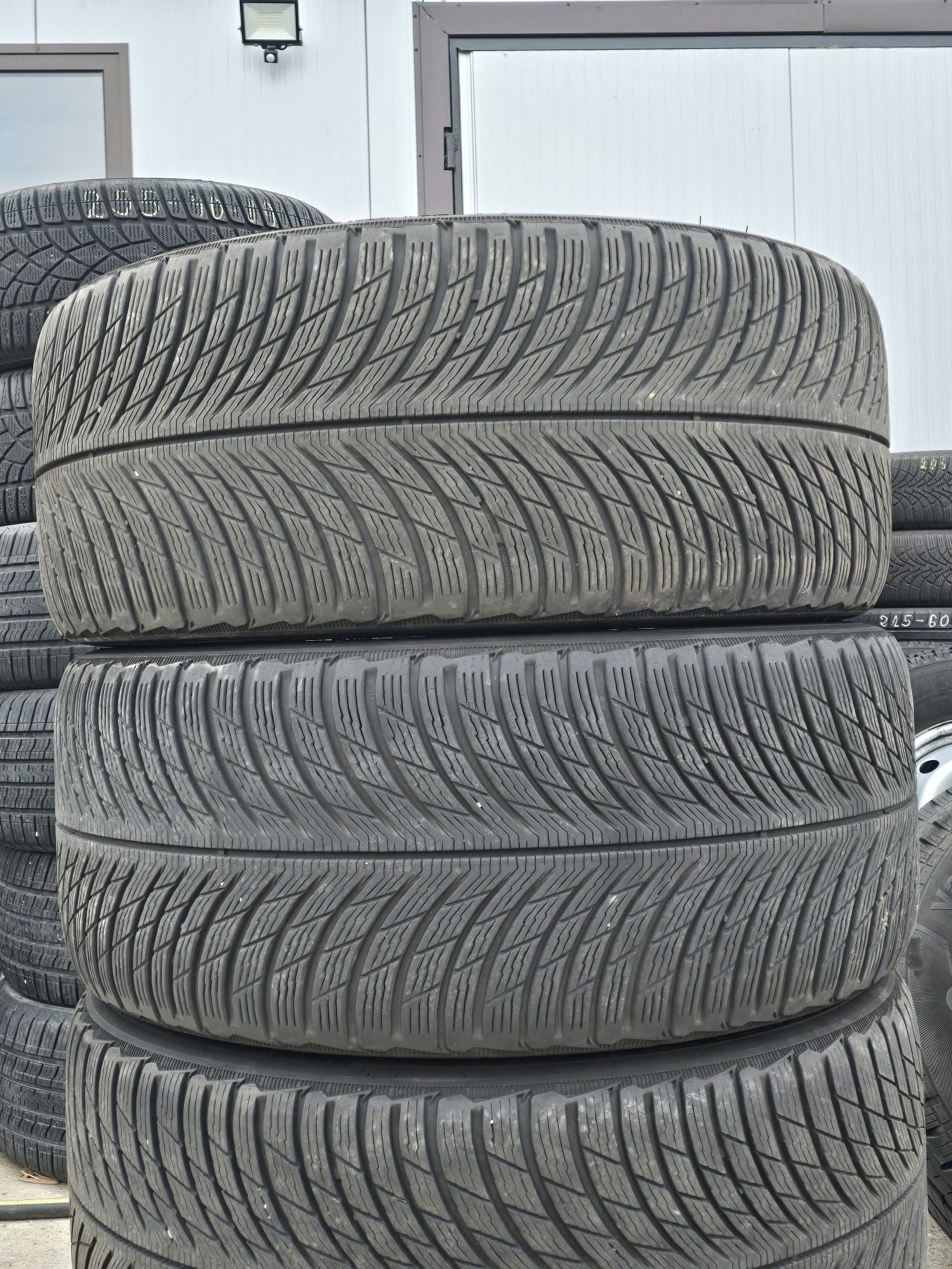 4 Броя 255/40/18 Michelin 6mm