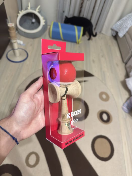 Kendama Krom Pop Lol Rosie/ Red