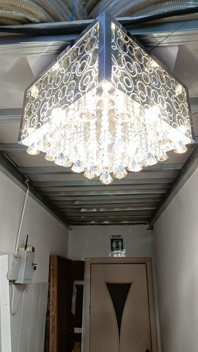 Дизайнерская люстра