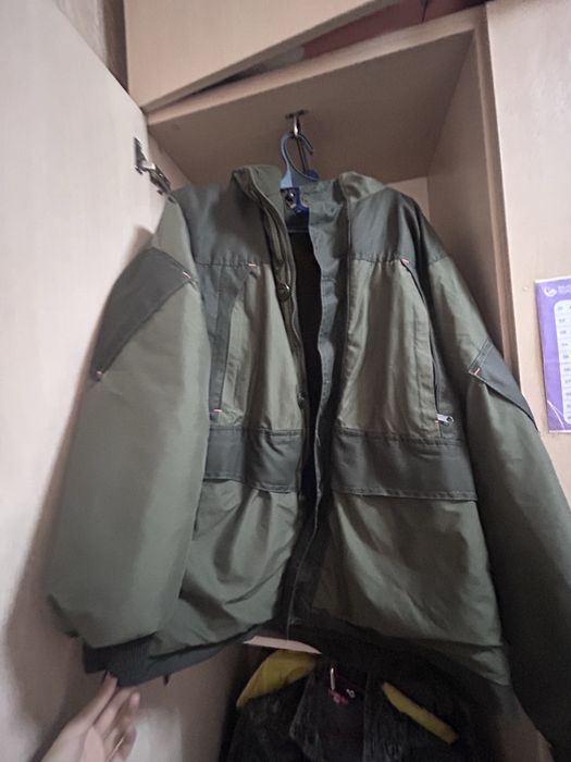 Продам куртку зимнюю со штанами